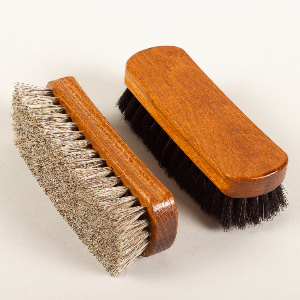 Horsehair Shoe Shine Brush, Beechwood Handle – view 2